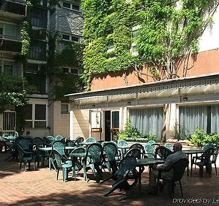 蒂萨体育酒店 3* 塞格德